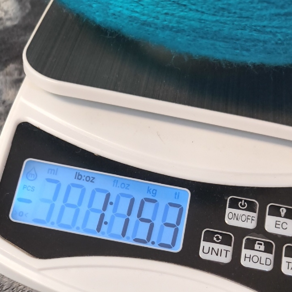 Premium Teal Yarn for Arts & Crafts - Picture 2 of 3